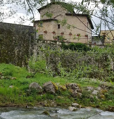 منزل ريفي La Cascina Del Nonno
