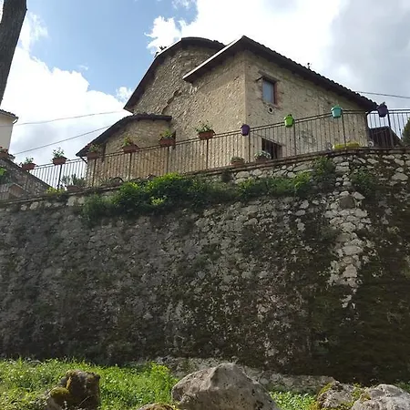 منزل ريفي La Cascina Del Nonno Isola del Gran Sasso dʼItalia